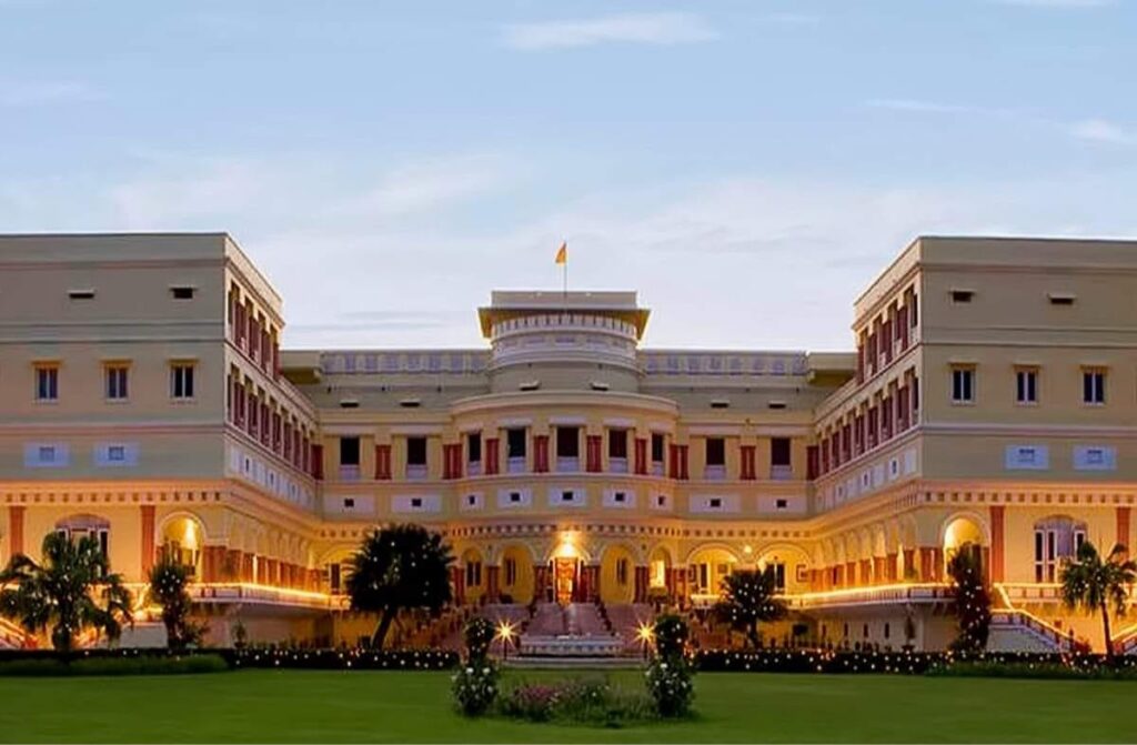 Sariska Palace: A Regal Retreat Amidst the Wilderness of Rajasthan