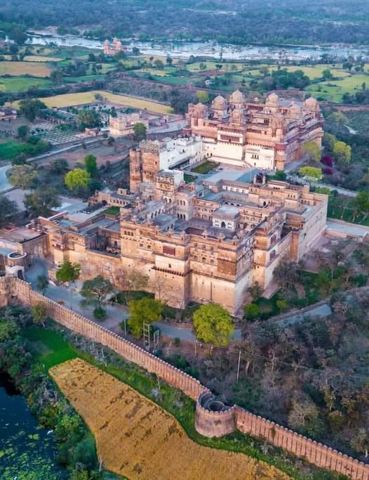 Orchha Fort