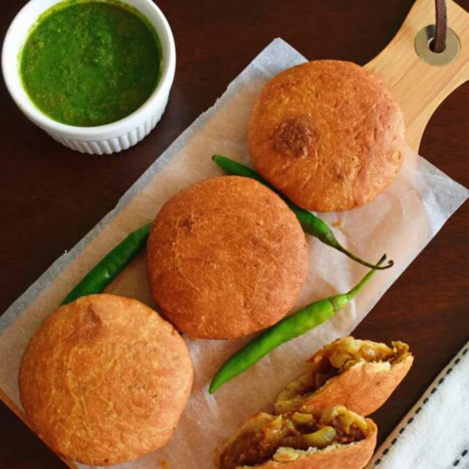 Pyaaz Kachori: A Street Snack with Royal Roots