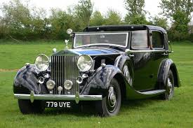 The Maharaja’s Rolls Royce: The Era of Luxury Cars in Royal India